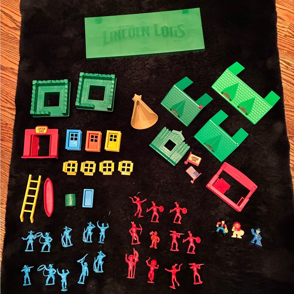 Lincoln Logs Building Set with Multicolor Pieces